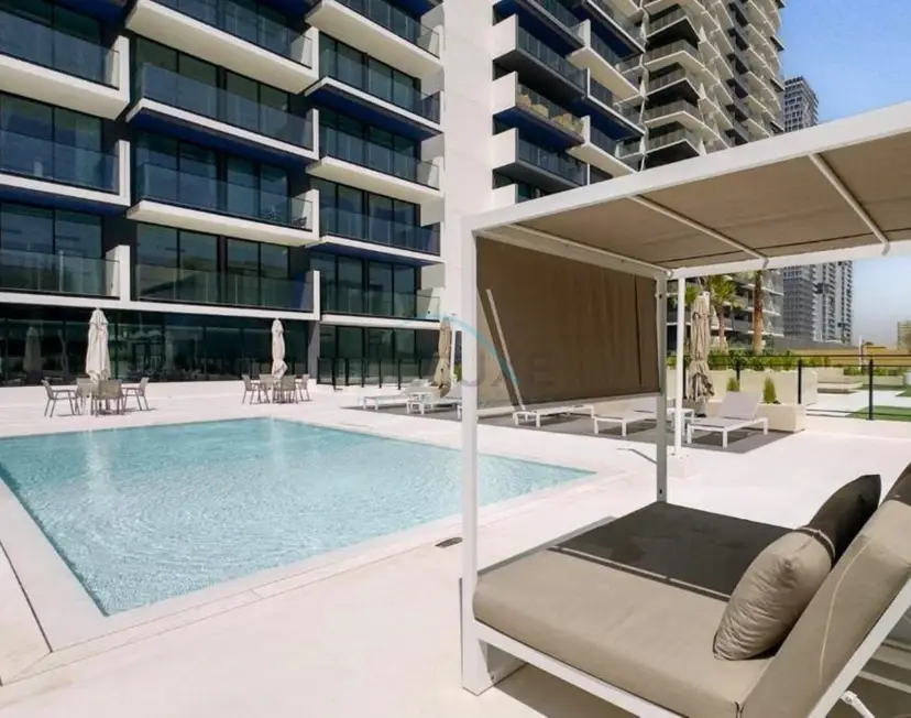Close Proximity to Leisure Areas and City View 1-Bedroom — JVC — photo 29