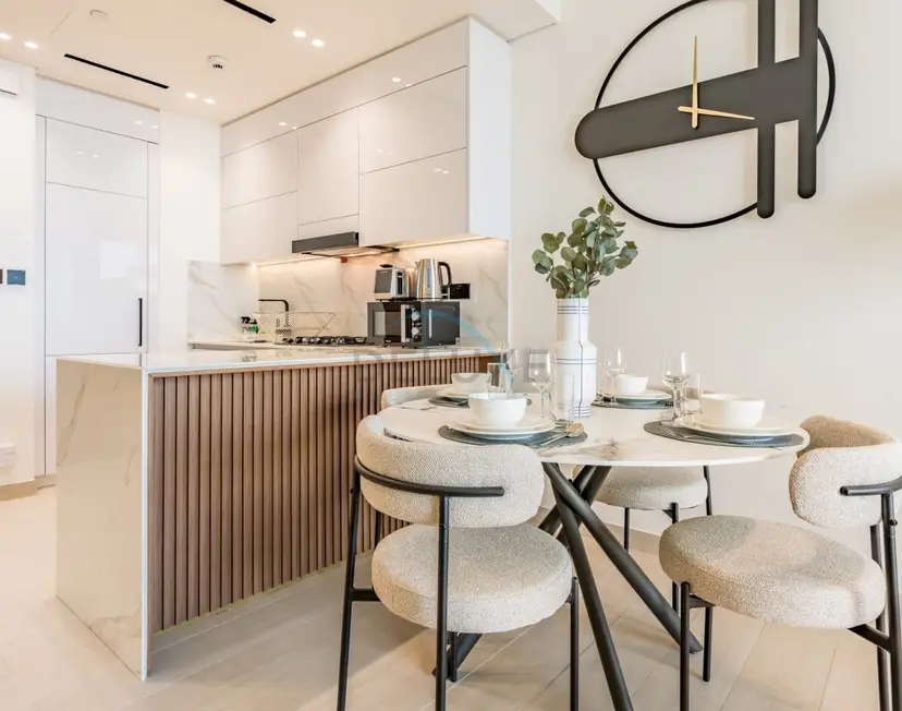 Skyline-View 1-Bedroom with Balcony,Minutes to Downtown and Marina — JVC — photo 2
