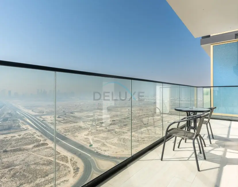 High-Rise 1-Bedroom with Lake and City Views Easy Access to Downtown — JVC — photo 10