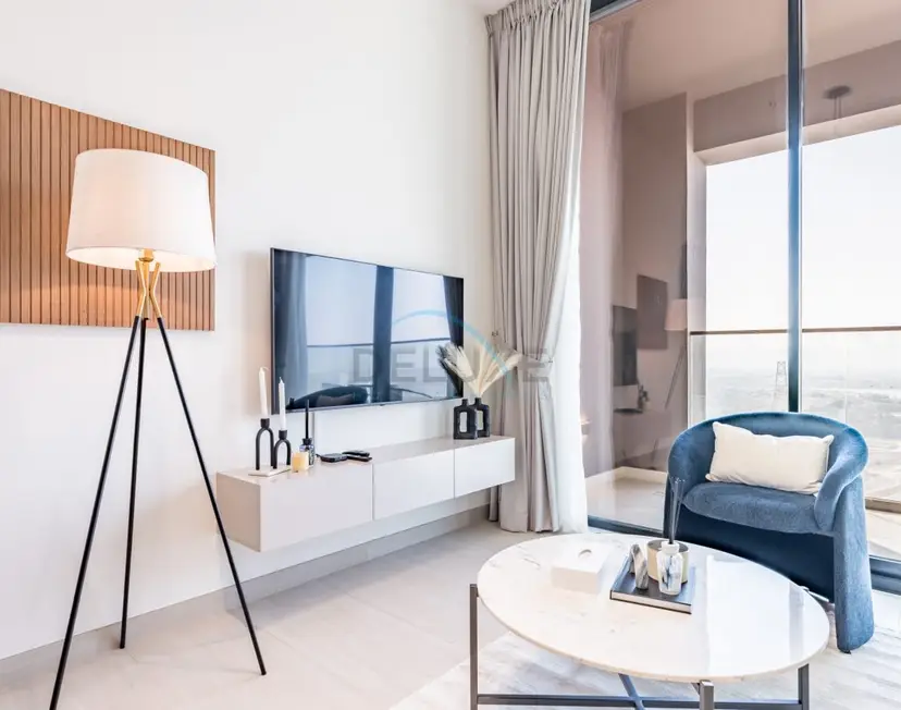 Skyline-View 1-Bedroom with Balcony,Minutes to Downtown and Marina — JVC — photo 10
