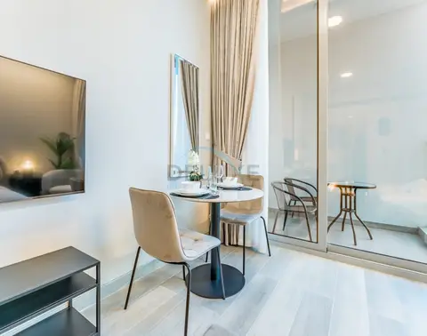 Pool View Studio with Balcony Close to Mall, Concept 7 Residences — JVC — photo 2
