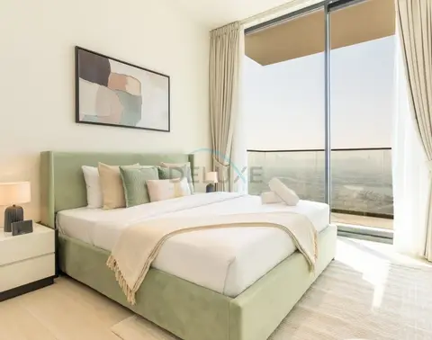 High-Rise 1-Bedroom with Lake and City Views Easy Access to Downtown — JVC — photo 3