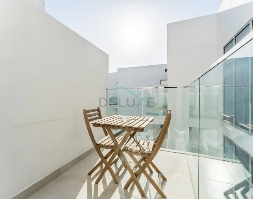 Balcony Offering Community Views 1-Bedroom with Assistant Room — JVC — photo 3