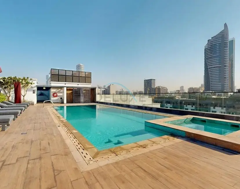 Near The Mall and Steps from the Park, Hyati Avenue — JVC — photo 27