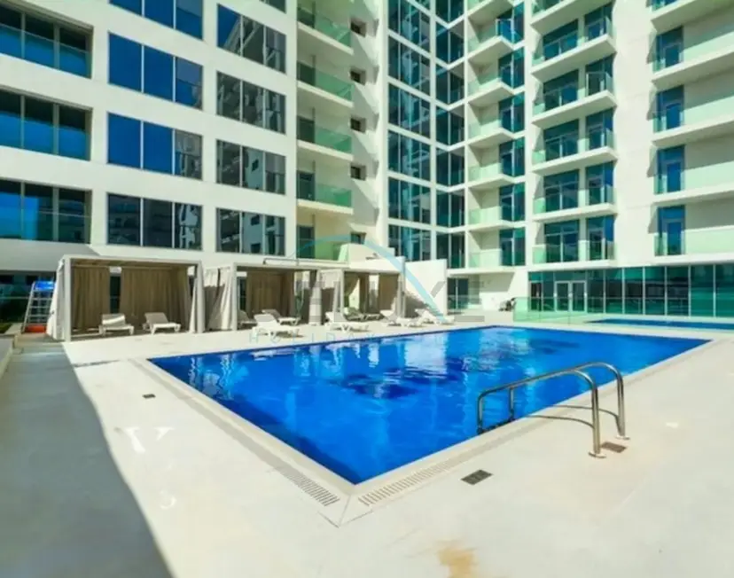 Pool View Studio with Balcony Close to Mall, Concept 7 Residences — JVC — photo 24
