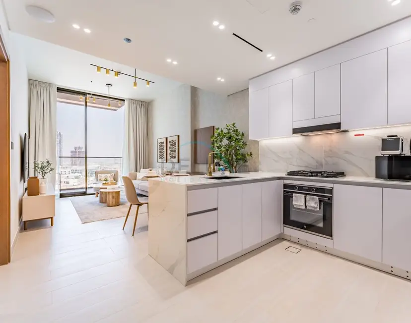 Community Views 1-Bedroom Next to Mall and Park, Binghatti Amber — JVC — photo 6