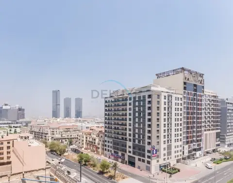 Community Views 1-Bedroom Next to Mall and Park, Binghatti Amber — JVC — photo 5