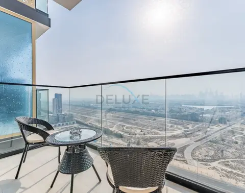 Sky Level 1-Bedroom with Lake View and City Glimpse — JVC — photo 3