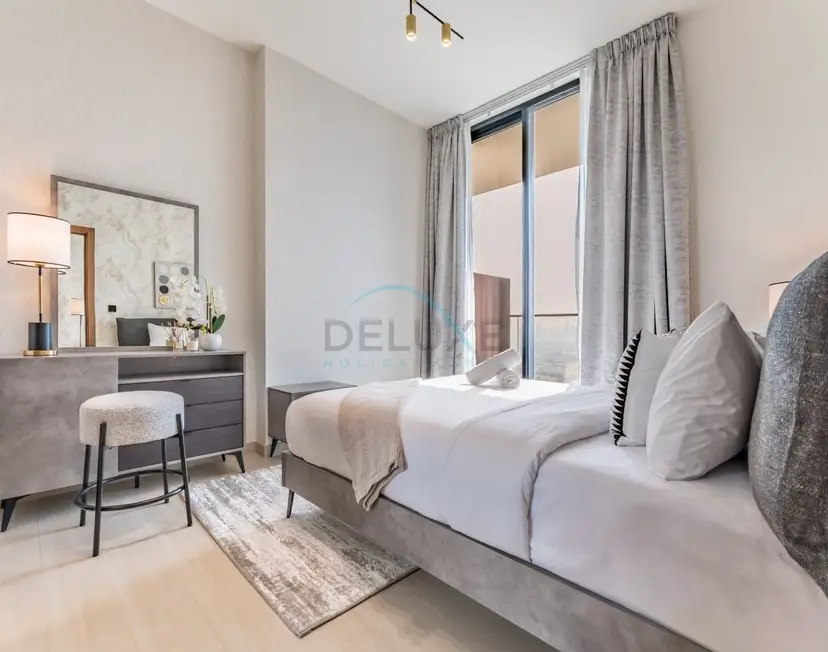 Sky Level 1-Bedroom with Lake View and City Glimpse — JVC — photo 13