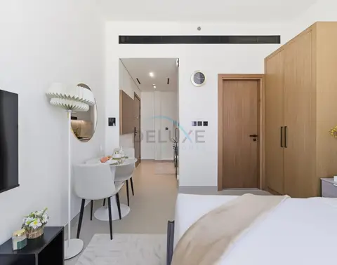 Modern Studio on High Floor with Stunning City Views near Circle Mall — JVC — photo 3