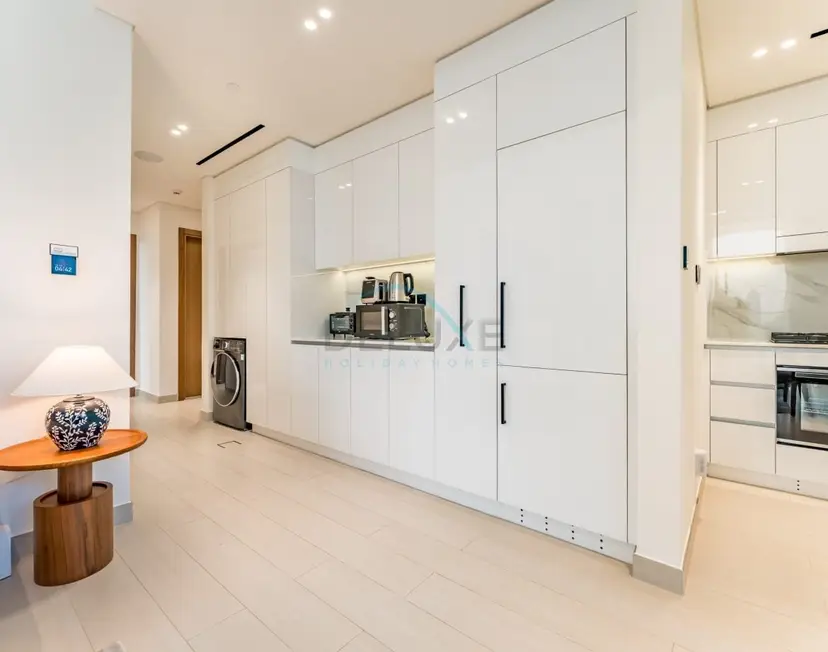 High-Floor 2-Bedroom with Private Pool Overlooking the Community — JVC — photo 13