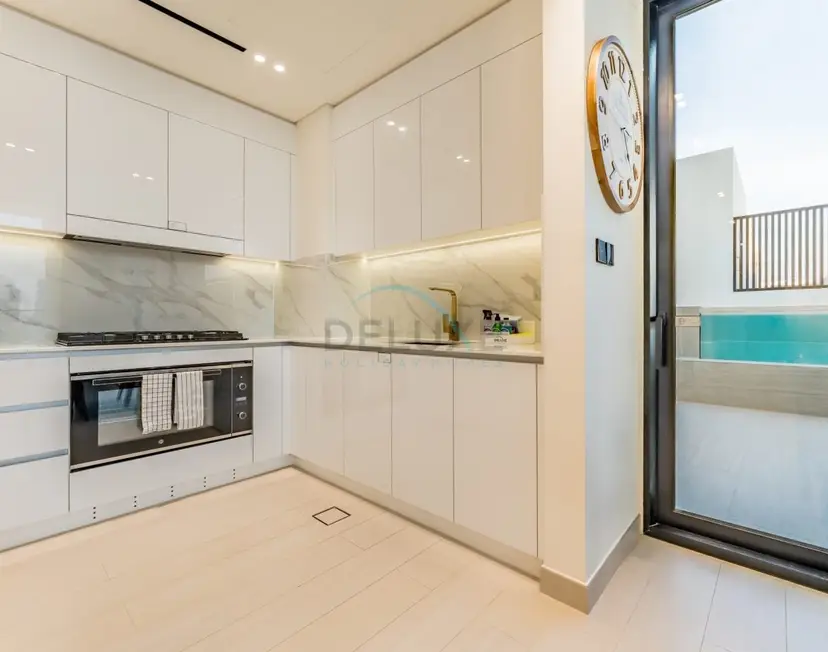 High-Floor 2-Bedroom with Private Pool Overlooking the Community — JVC — photo 14