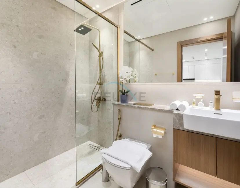 Close to Community Park, Minutes Walk from Circle Mall — JVC — photo 11