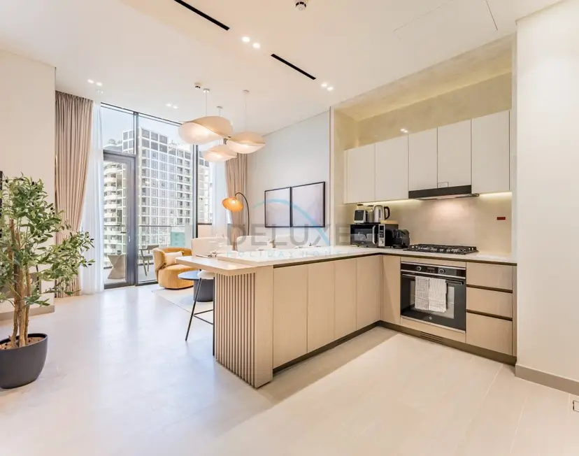 1-Bedroom Oasis Featuring a Private Mini Pool on the Balcony — JVC — photo 6