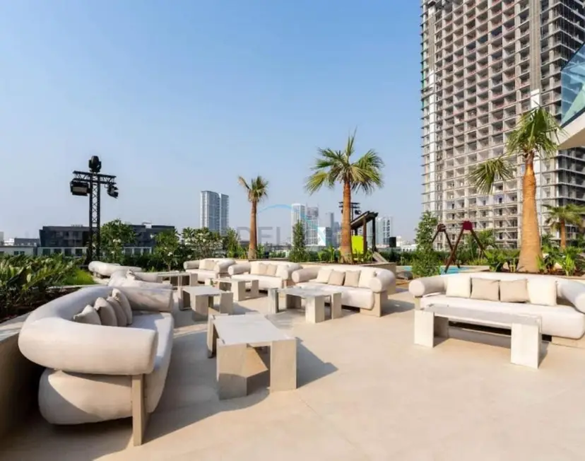 1-Bedroom Oasis Featuring a Private Mini Pool on the Balcony — JVC — photo 31