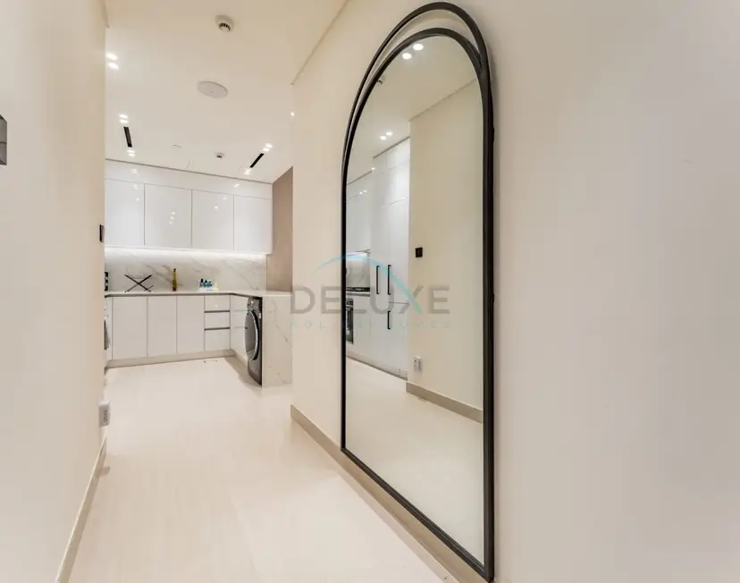 Sky-High 1-Bedroom with Community View — JVC — photo 6