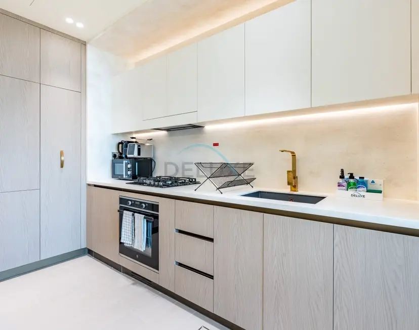 Chic 1-Bedroom Next to a Community Park — JVC — photo 8