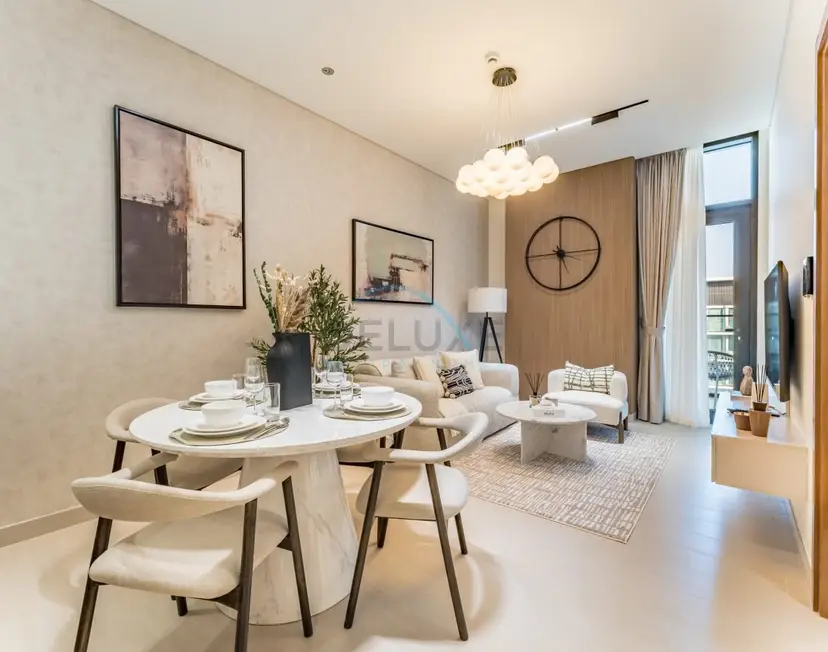 Sky-High 1-Bedroom with Community View — JVC — photo 11