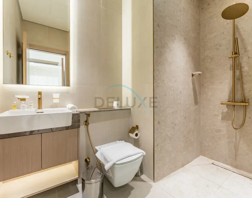 Bright 1-Bedroom Apartment Stay with Mini Pool — JVC — photo 8