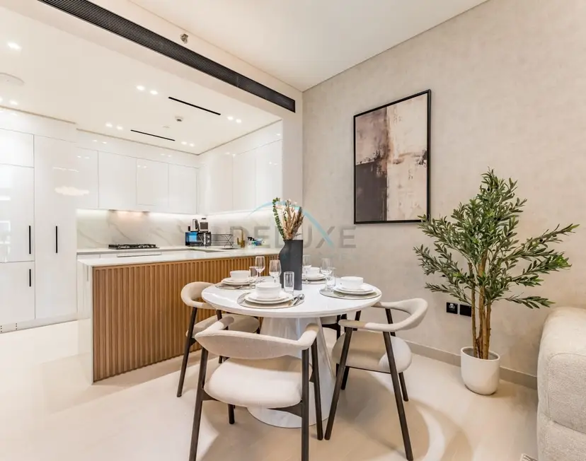 Sky-High 1-Bedroom with Community View — JVC — photo 12