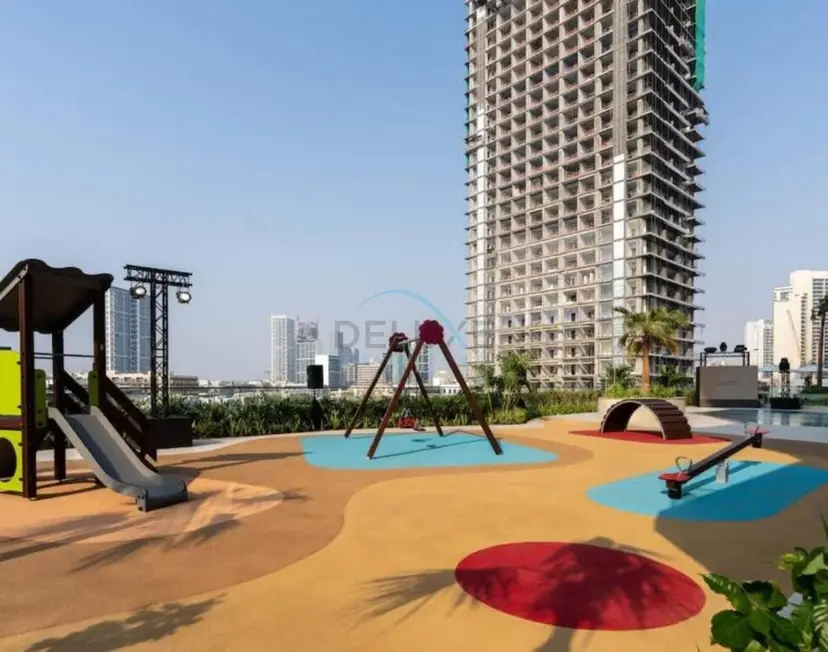 Bright 1-Bedroom Apartment Stay with Mini Pool — JVC — photo 37