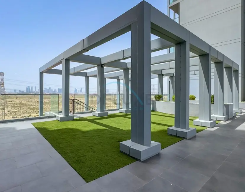 Sky-High Studio, Few Minutes Walk from Circle Mall and Near the Park — JVC — photo 20
