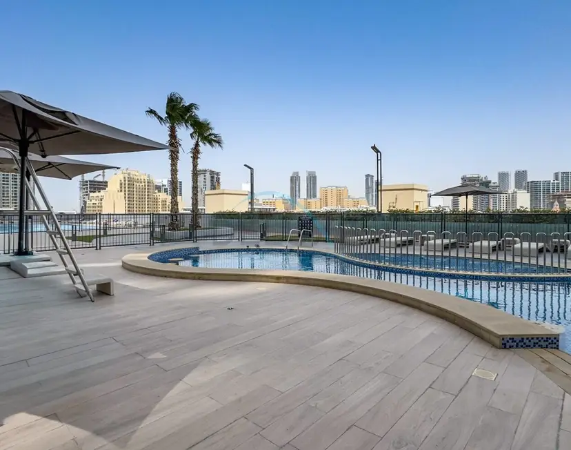 Sky-High Studio, Few Minutes Walk from Circle Mall and Near the Park — JVC — photo 30